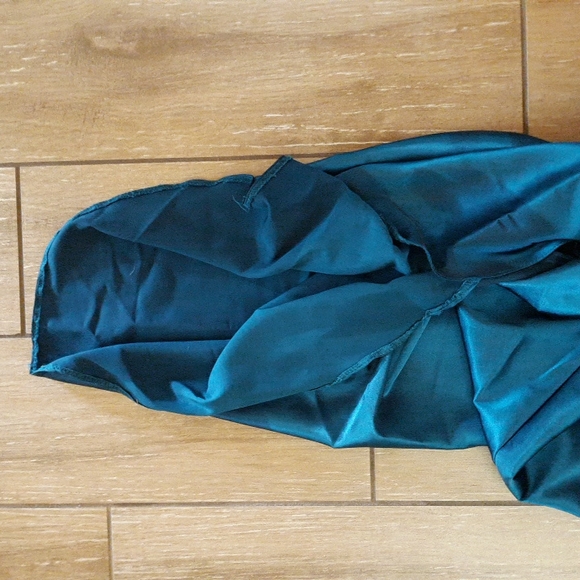 Jessica McClintock for Gunne Sax 3/4 turquoise backless mermaid halter dress - Picture 12 of 12